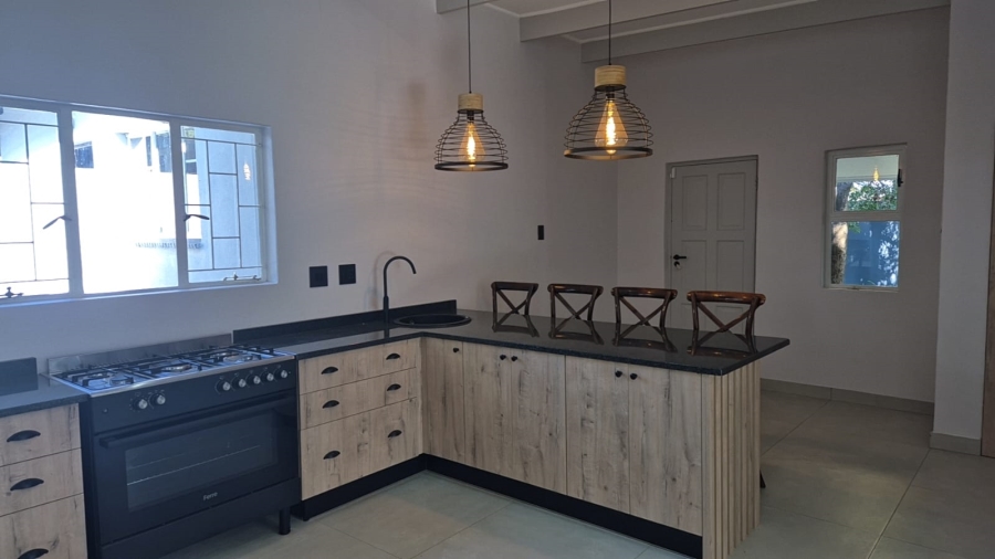 4 Bedroom Property for Sale in Garsfontein Gauteng