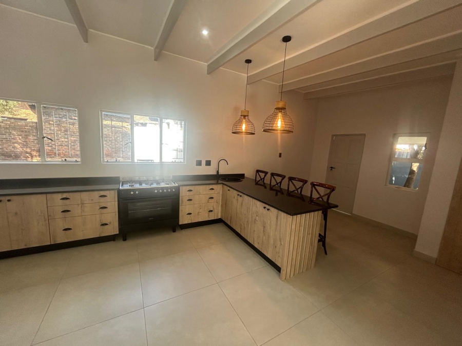 4 Bedroom Property for Sale in Garsfontein Gauteng
