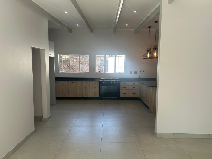 4 Bedroom Property for Sale in Garsfontein Gauteng