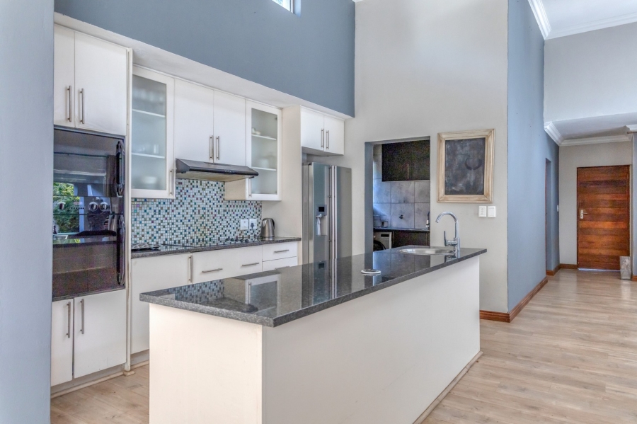 3 Bedroom Property for Sale in Broadacres Gauteng