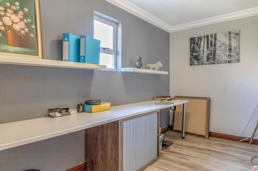 3 Bedroom Property for Sale in Broadacres Gauteng