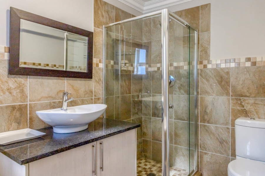 3 Bedroom Property for Sale in Broadacres Gauteng