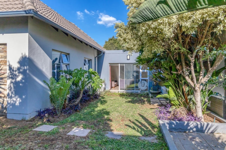 3 Bedroom Property for Sale in Broadacres Gauteng