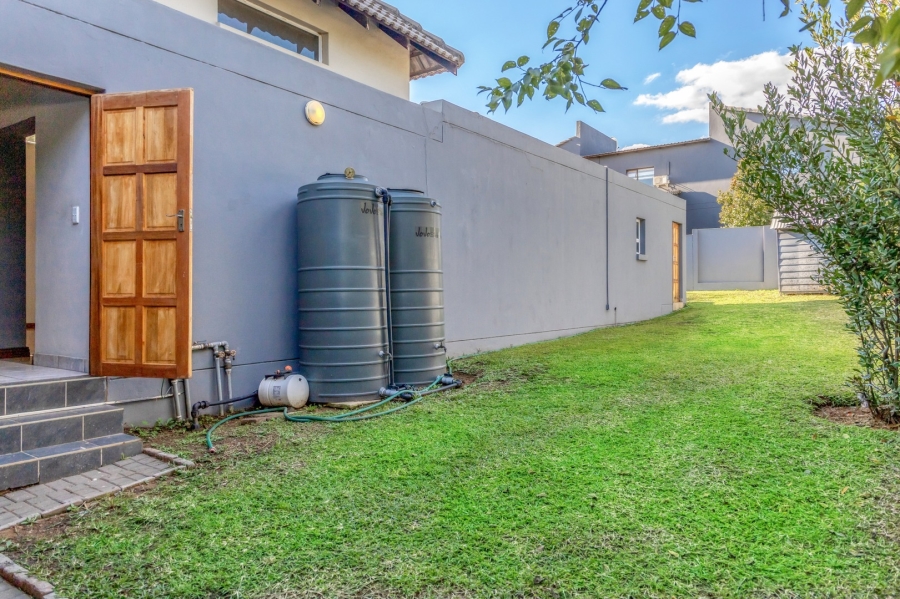 3 Bedroom Property for Sale in Broadacres Gauteng