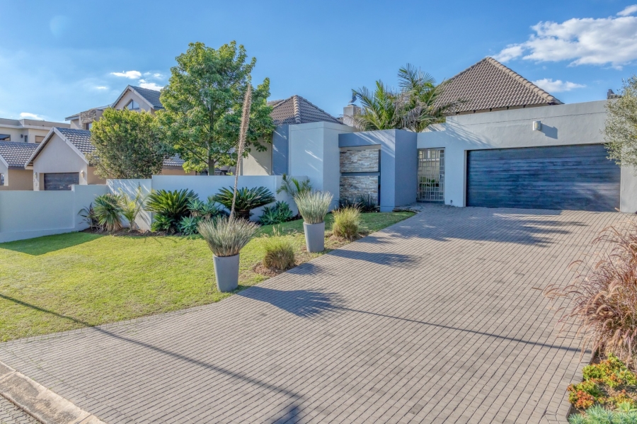 3 Bedroom Property for Sale in Broadacres Gauteng