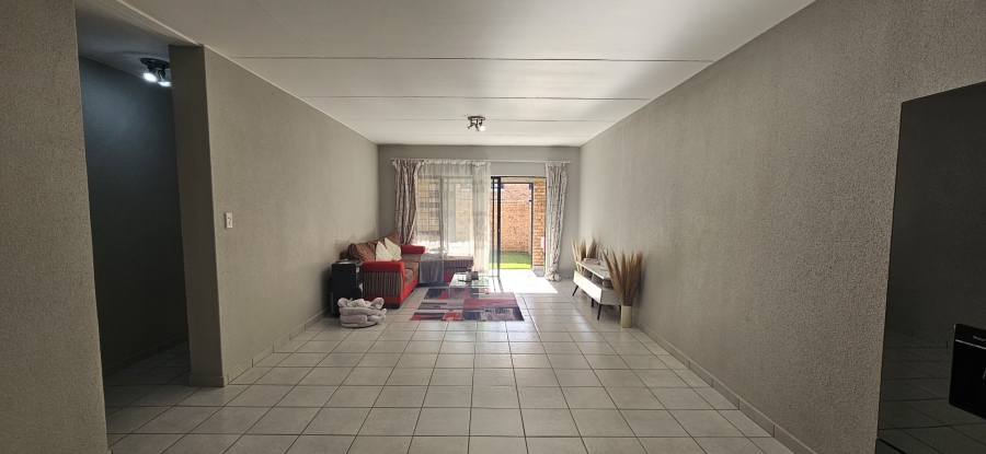 3 Bedroom Property for Sale in New Market Gauteng