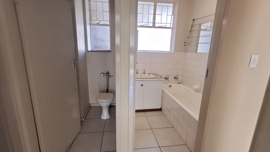 2 Bedroom Property for Sale in Sunnyside Gauteng