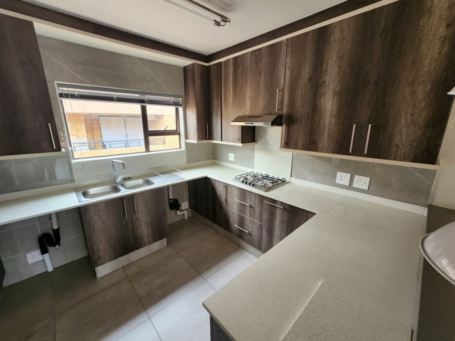 2 Bedroom Property for Sale in Ravenswood Gauteng