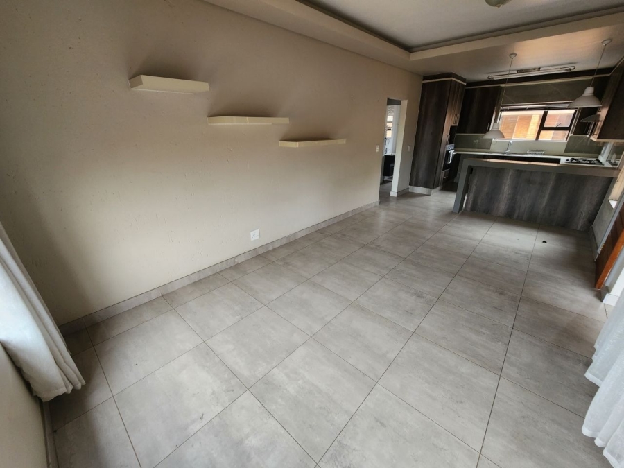 2 Bedroom Property for Sale in Ravenswood Gauteng