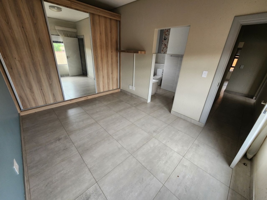 2 Bedroom Property for Sale in Ravenswood Gauteng