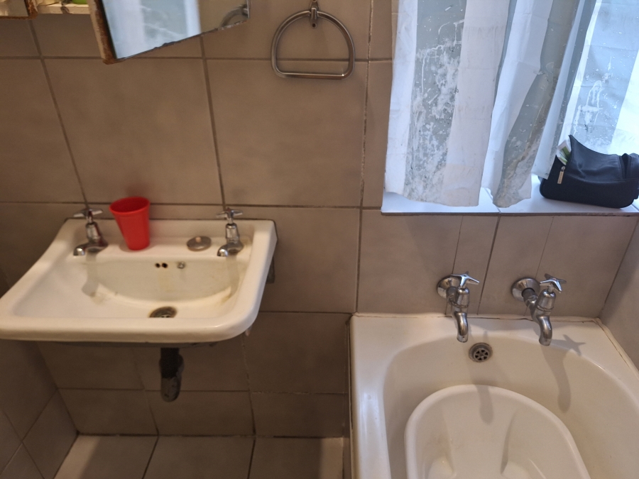 1 Bedroom Property for Sale in Sunnyside Gauteng