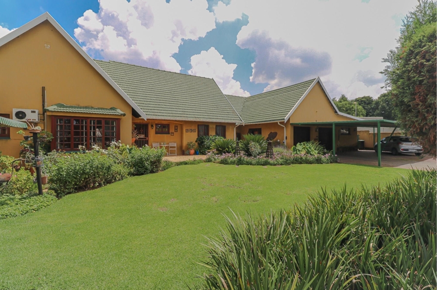 4 Bedroom Property for Sale in Selcourt Gauteng