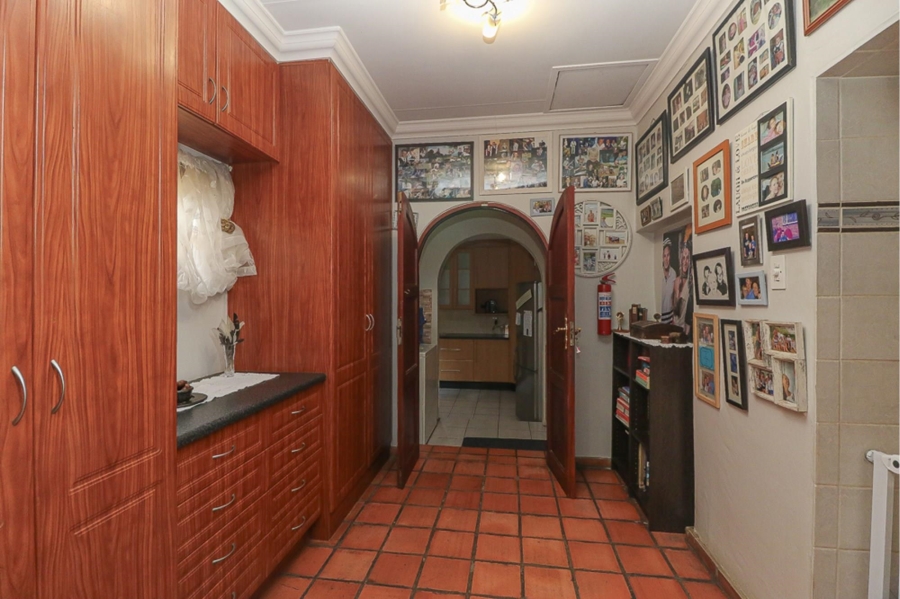 4 Bedroom Property for Sale in Selcourt Gauteng