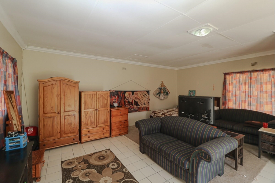 4 Bedroom Property for Sale in Selcourt Gauteng