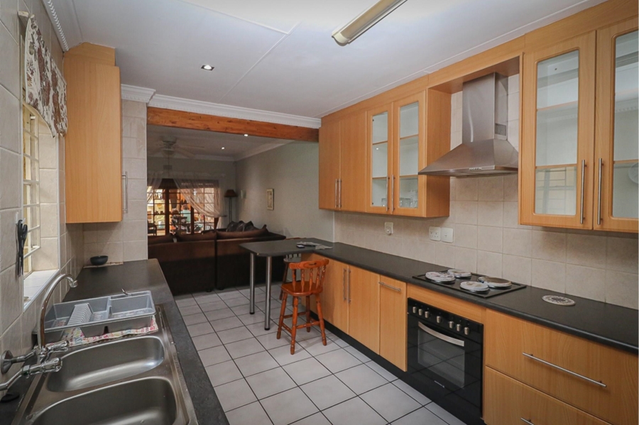 4 Bedroom Property for Sale in Selcourt Gauteng