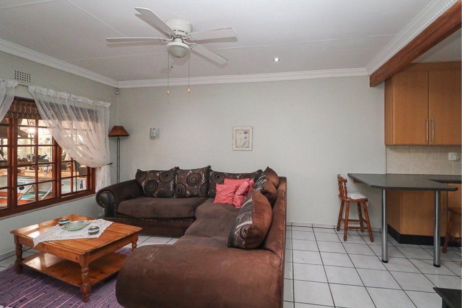 4 Bedroom Property for Sale in Selcourt Gauteng