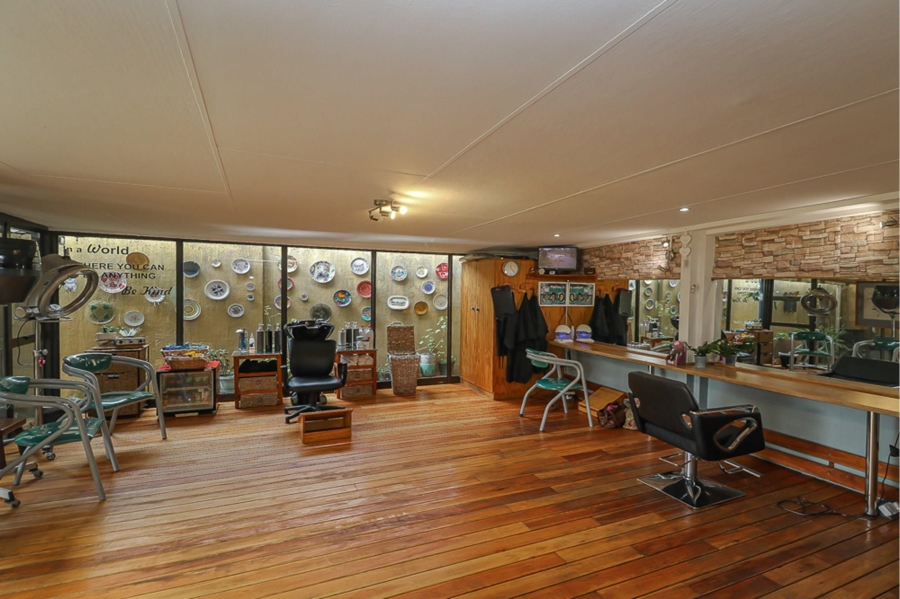 4 Bedroom Property for Sale in Selcourt Gauteng