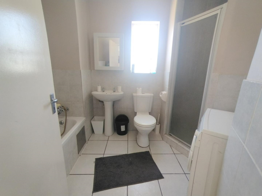 2 Bedroom Property for Sale in Menlyn Gauteng