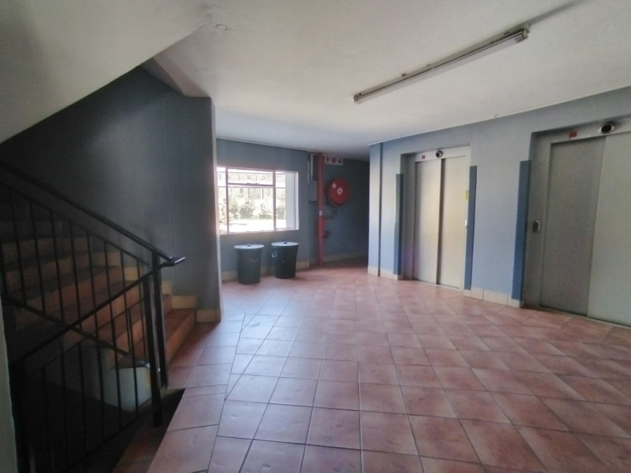2 Bedroom Property for Sale in Menlyn Gauteng