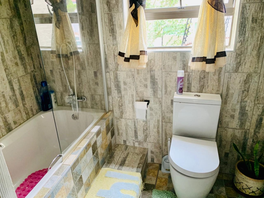 4 Bedroom Property for Sale in Jordaan Park Gauteng