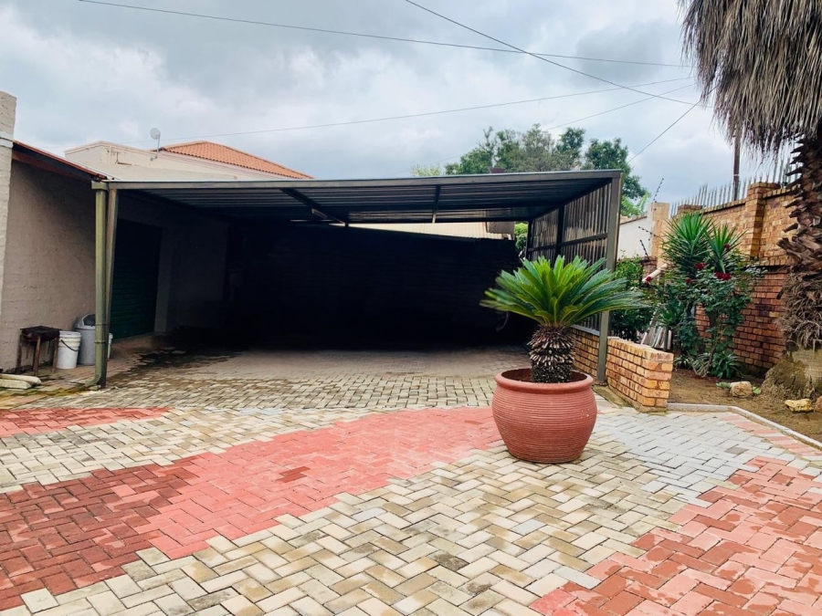 4 Bedroom Property for Sale in Jordaan Park Gauteng