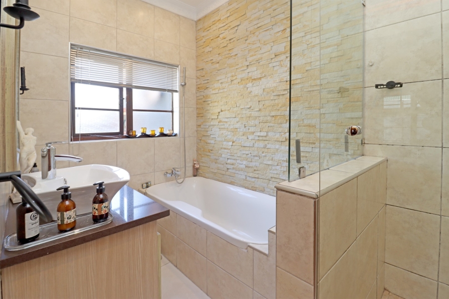3 Bedroom Property for Sale in Norwood Gauteng