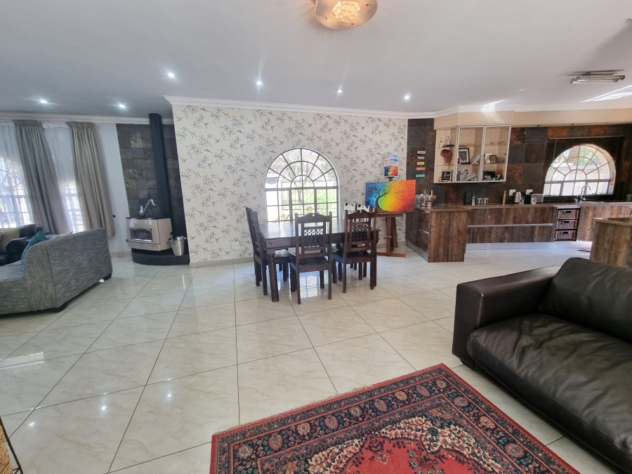 3 Bedroom Property for Sale in Parkhaven Gauteng