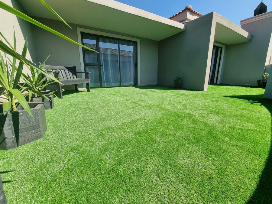 3 Bedroom Property for Sale in Parkhaven Gauteng