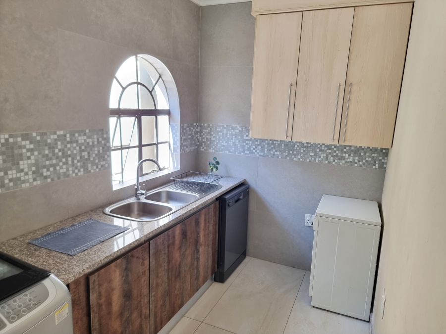 3 Bedroom Property for Sale in Parkhaven Gauteng