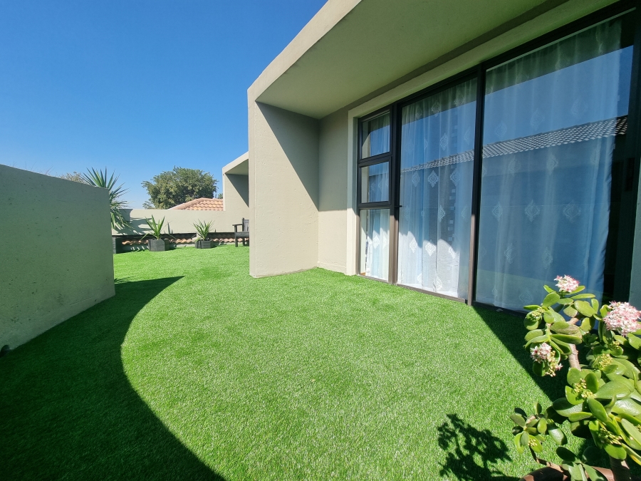 3 Bedroom Property for Sale in Parkhaven Gauteng