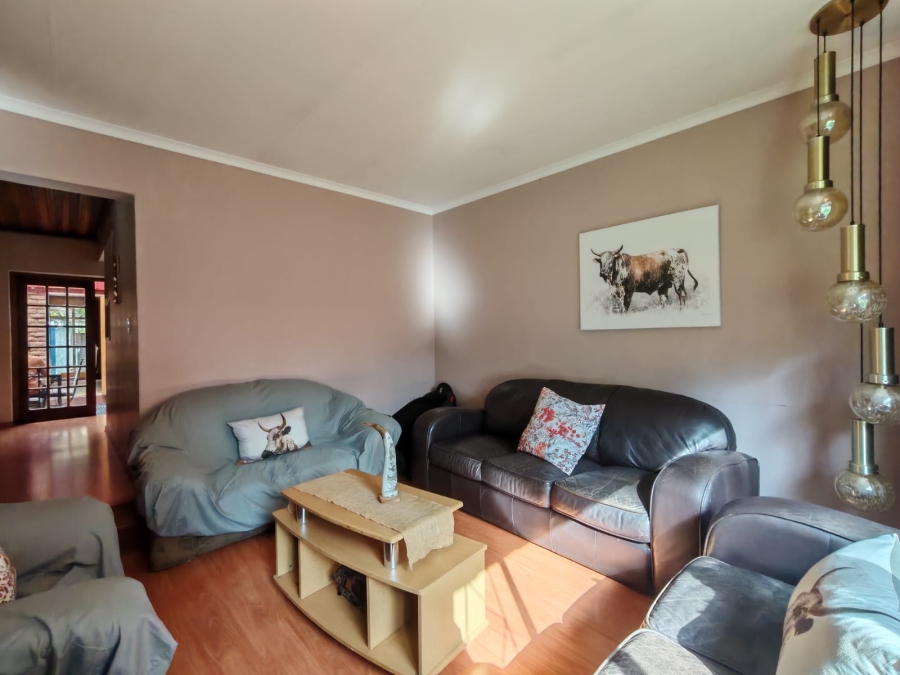 4 Bedroom Property for Sale in Three Rivers Gauteng