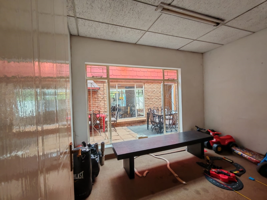 4 Bedroom Property for Sale in Three Rivers Gauteng