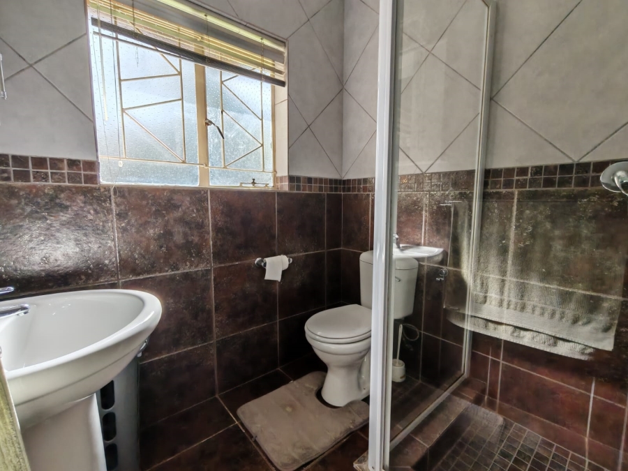 4 Bedroom Property for Sale in Three Rivers Gauteng