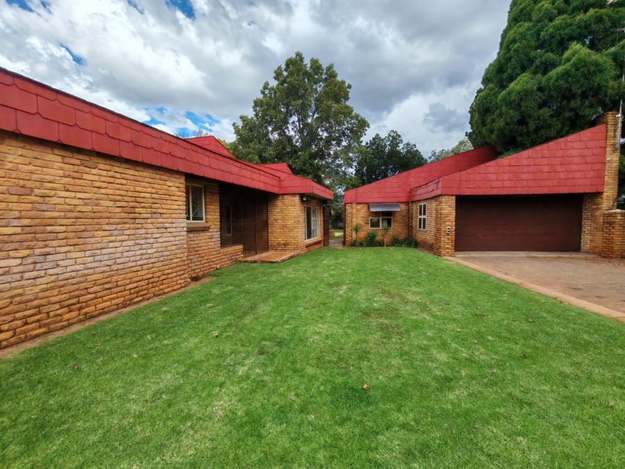 4 Bedroom Property for Sale in Three Rivers Gauteng