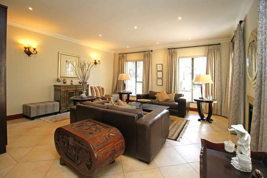 4 Bedroom Property for Sale in Waverley Gauteng