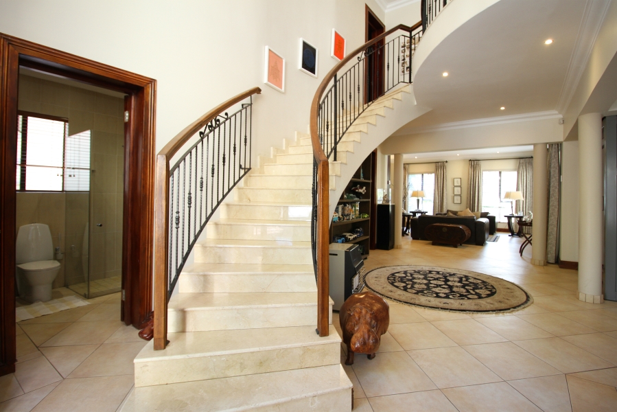 4 Bedroom Property for Sale in Waverley Gauteng