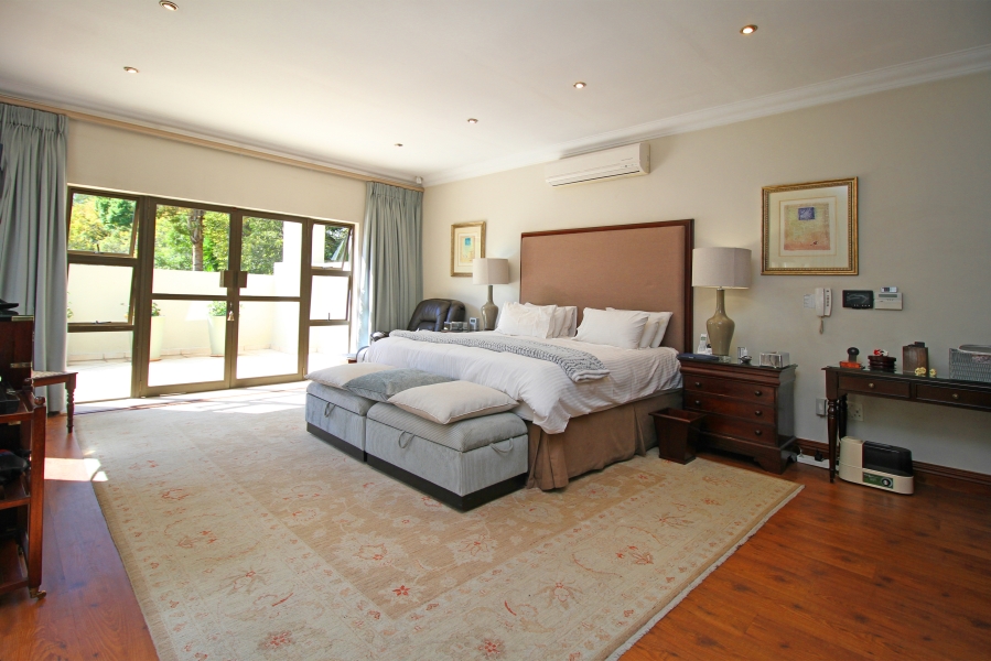 4 Bedroom Property for Sale in Waverley Gauteng