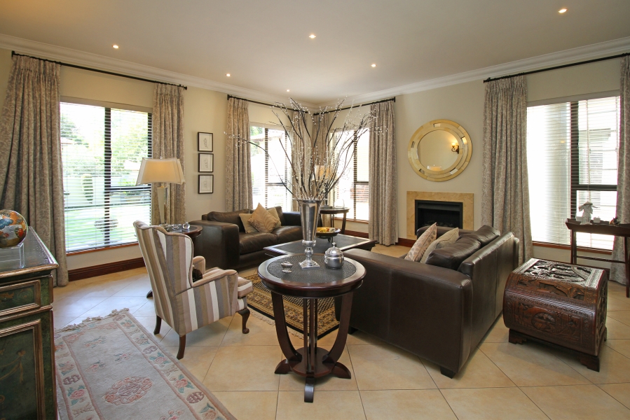 4 Bedroom Property for Sale in Waverley Gauteng