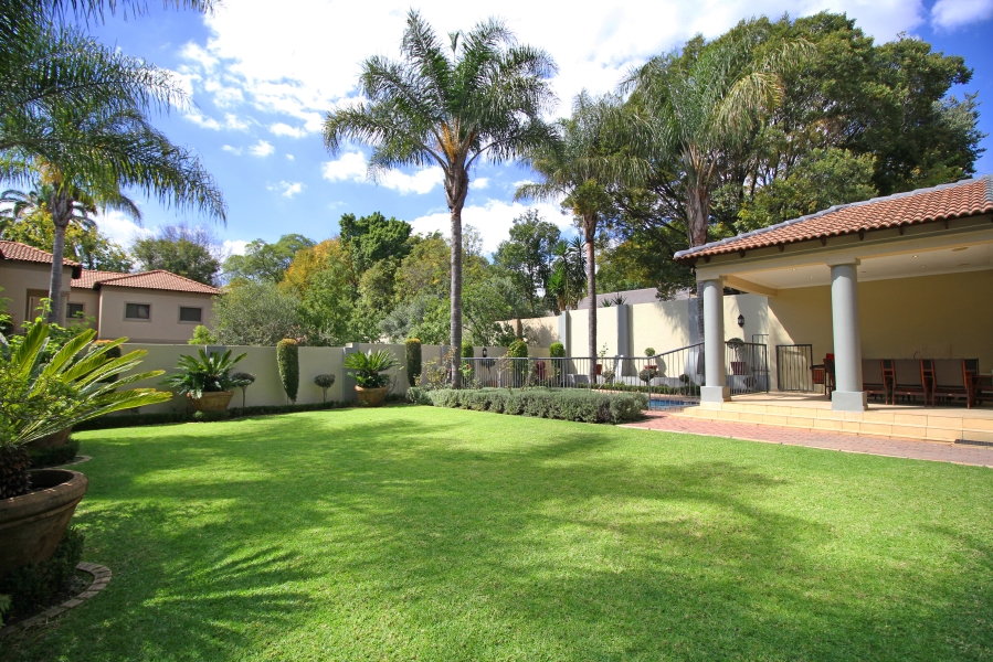 4 Bedroom Property for Sale in Waverley Gauteng