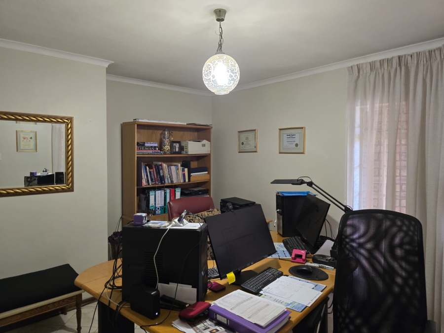 4 Bedroom Property for Sale in Terenure Gauteng