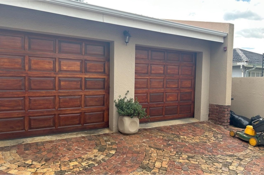 To Let 4 Bedroom Property for Rent in Parkrand Gauteng