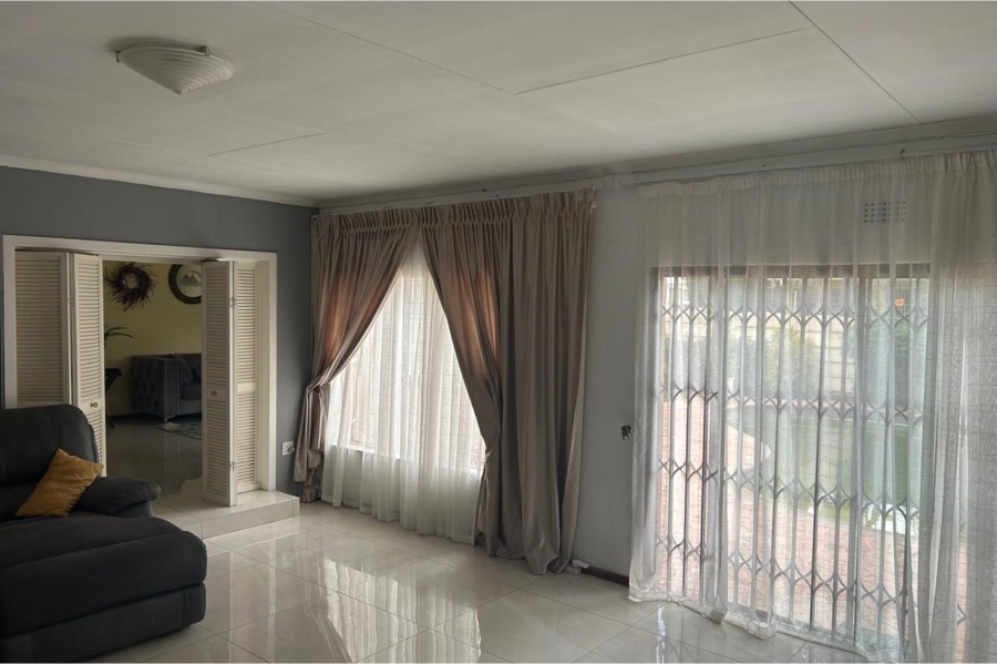 To Let 4 Bedroom Property for Rent in Parkrand Gauteng