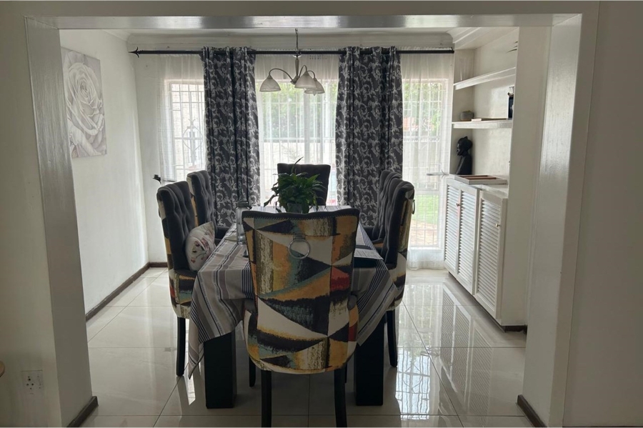 To Let 4 Bedroom Property for Rent in Parkrand Gauteng