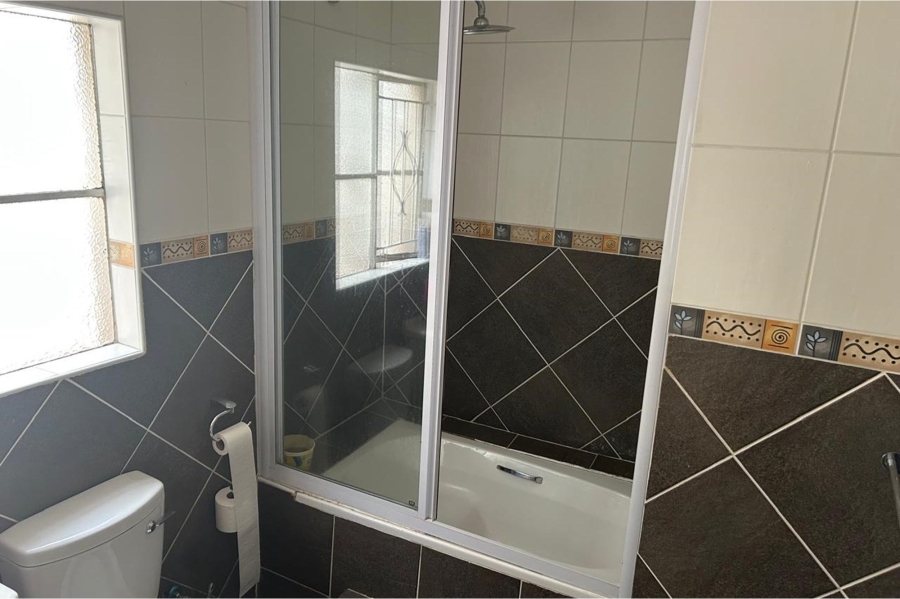 To Let 4 Bedroom Property for Rent in Parkrand Gauteng