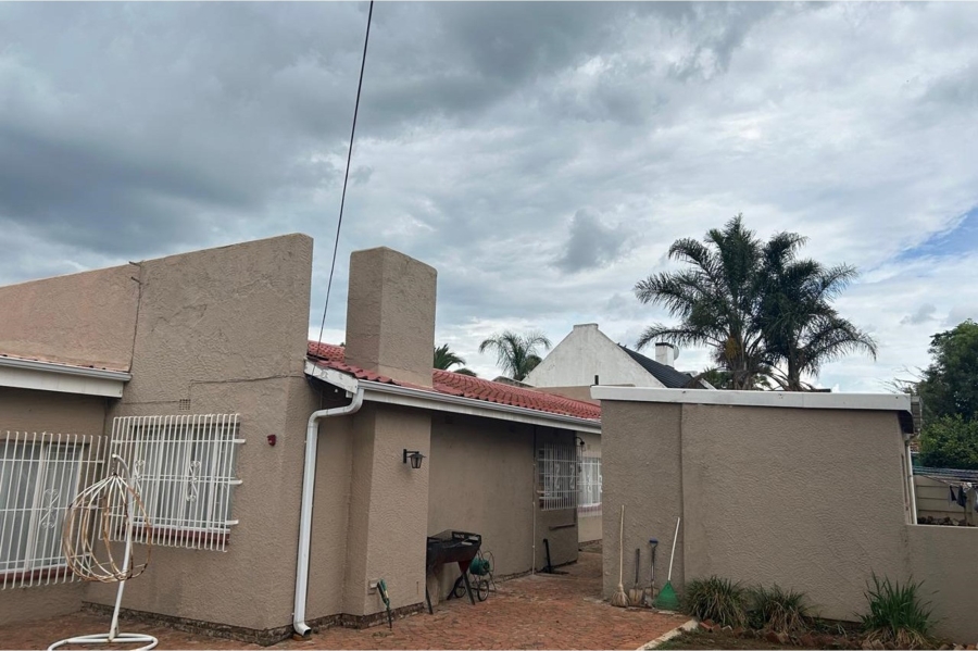 To Let 4 Bedroom Property for Rent in Parkrand Gauteng