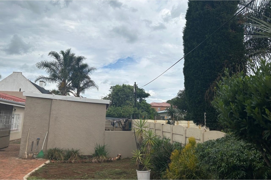 To Let 4 Bedroom Property for Rent in Parkrand Gauteng