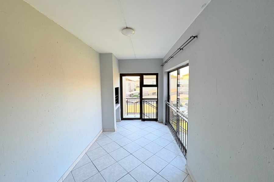 To Let 2 Bedroom Property for Rent in Goedeburg Gauteng