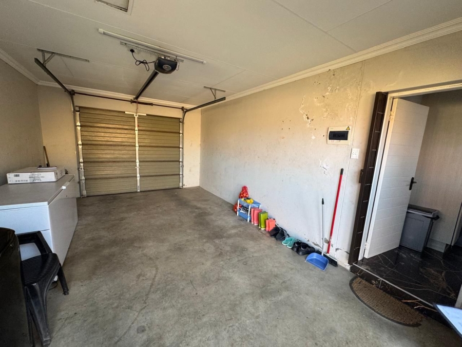 To Let 3 Bedroom Property for Rent in Sunair Park Gauteng