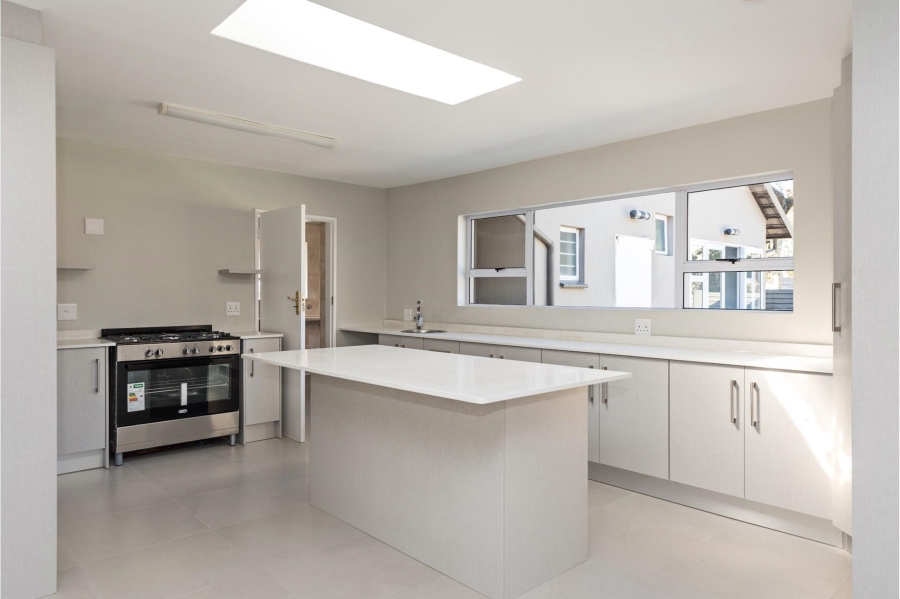 To Let 4 Bedroom Property for Rent in Fourways Gauteng