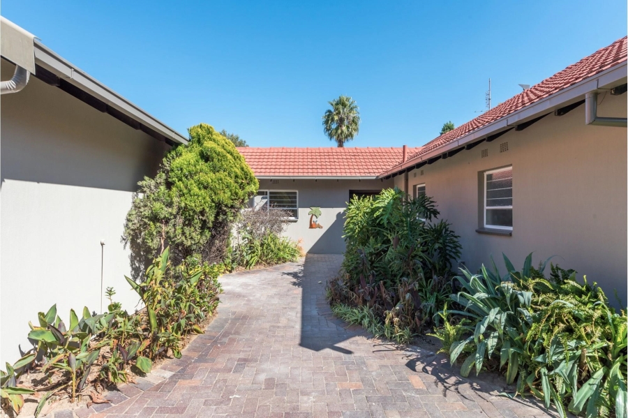 To Let 4 Bedroom Property for Rent in Fourways Gauteng